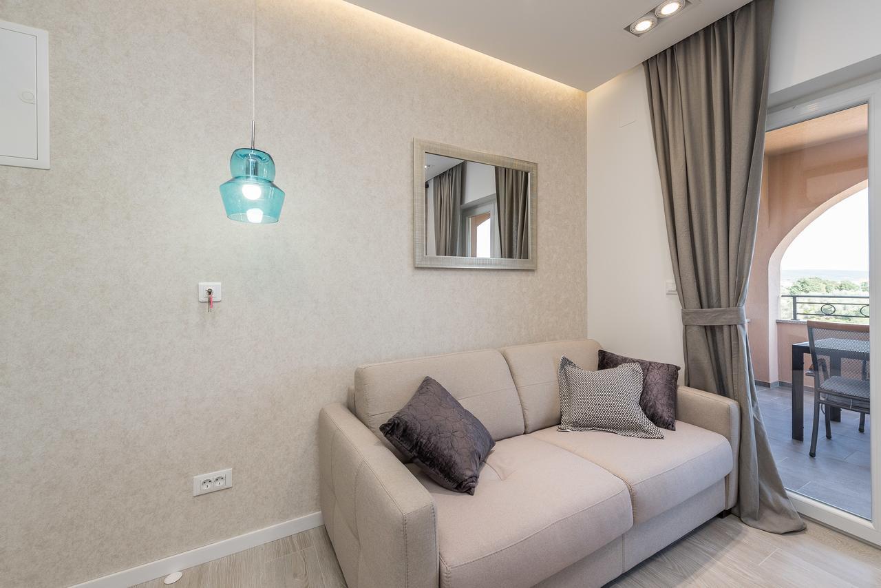 Luxury Apartments Garden Sukošan エクステリア 写真