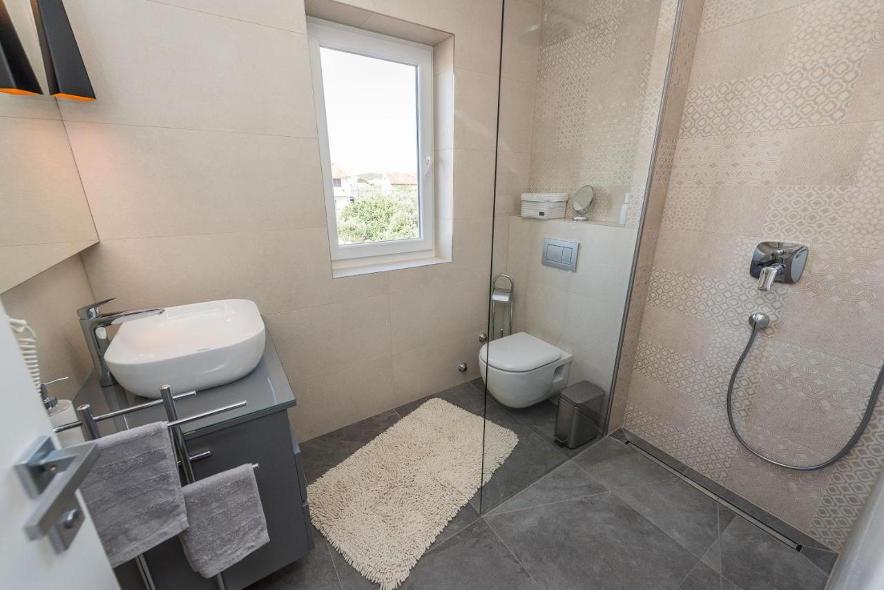 Luxury Apartments Garden Sukošan エクステリア 写真