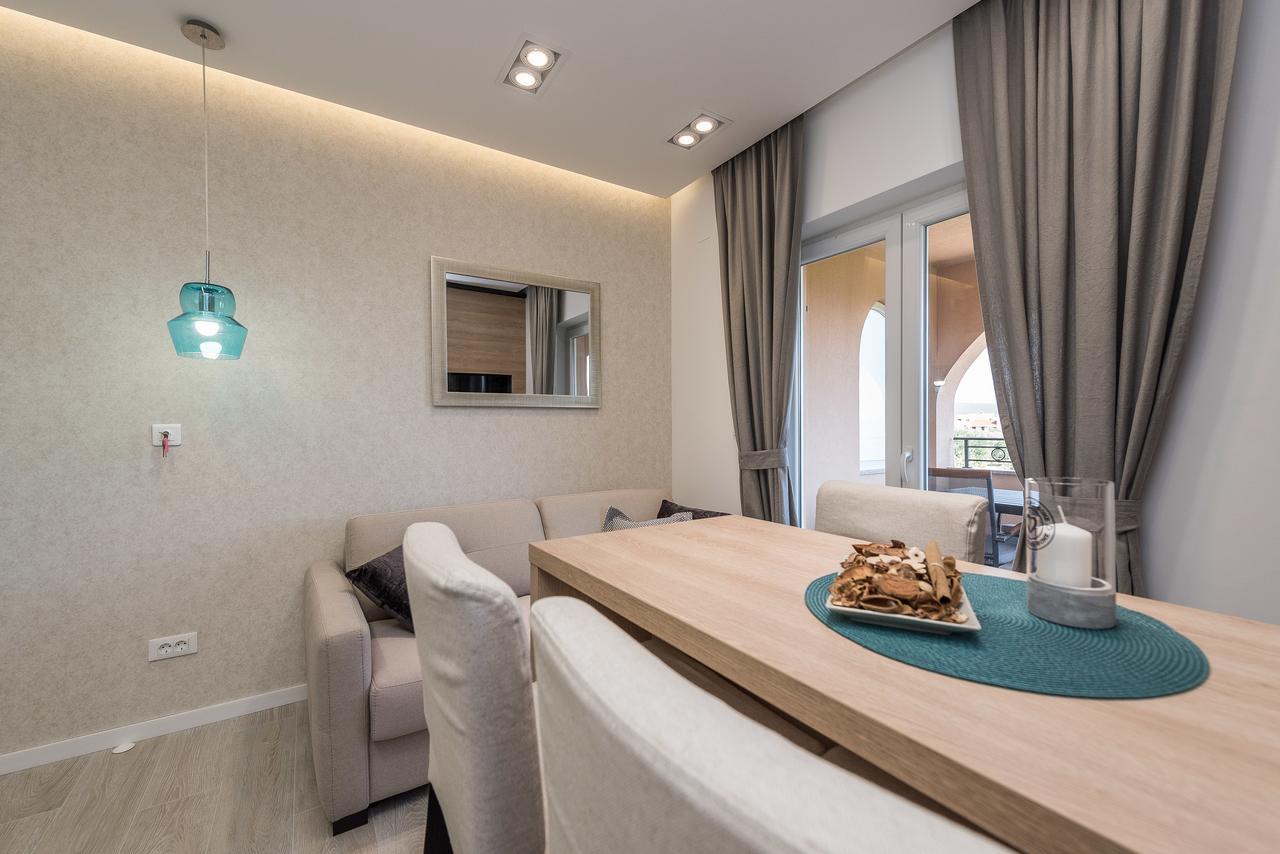 Luxury Apartments Garden Sukošan エクステリア 写真
