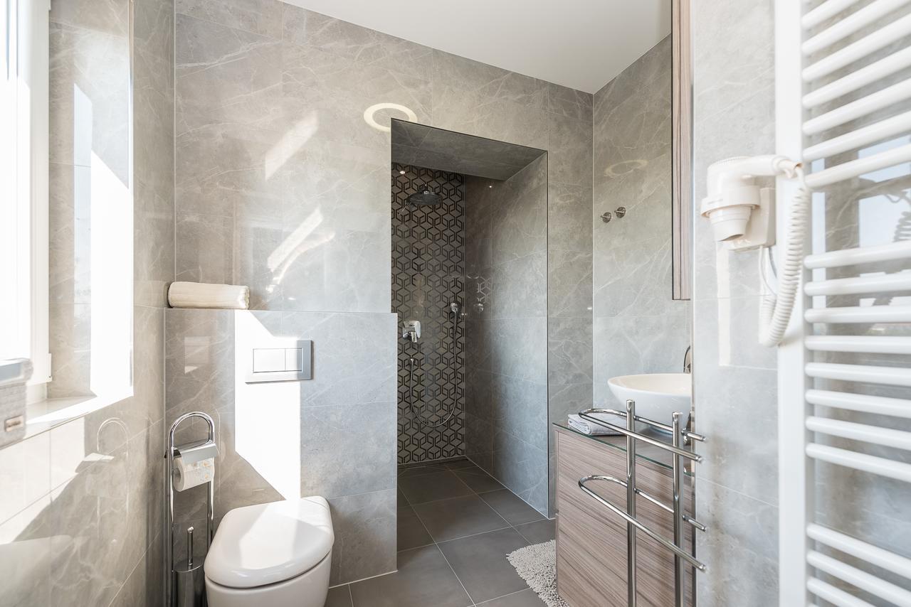 Luxury Apartments Garden Sukošan エクステリア 写真