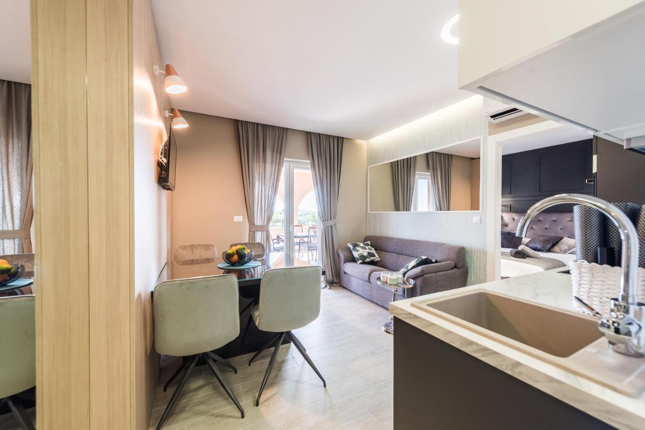 Luxury Apartments Garden Sukošan エクステリア 写真