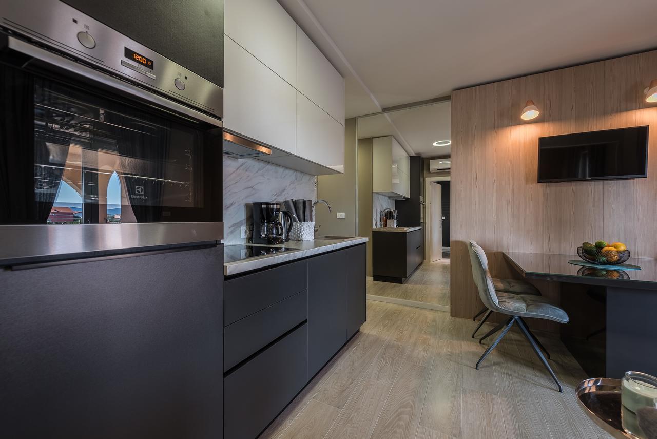 Luxury Apartments Garden Sukošan エクステリア 写真